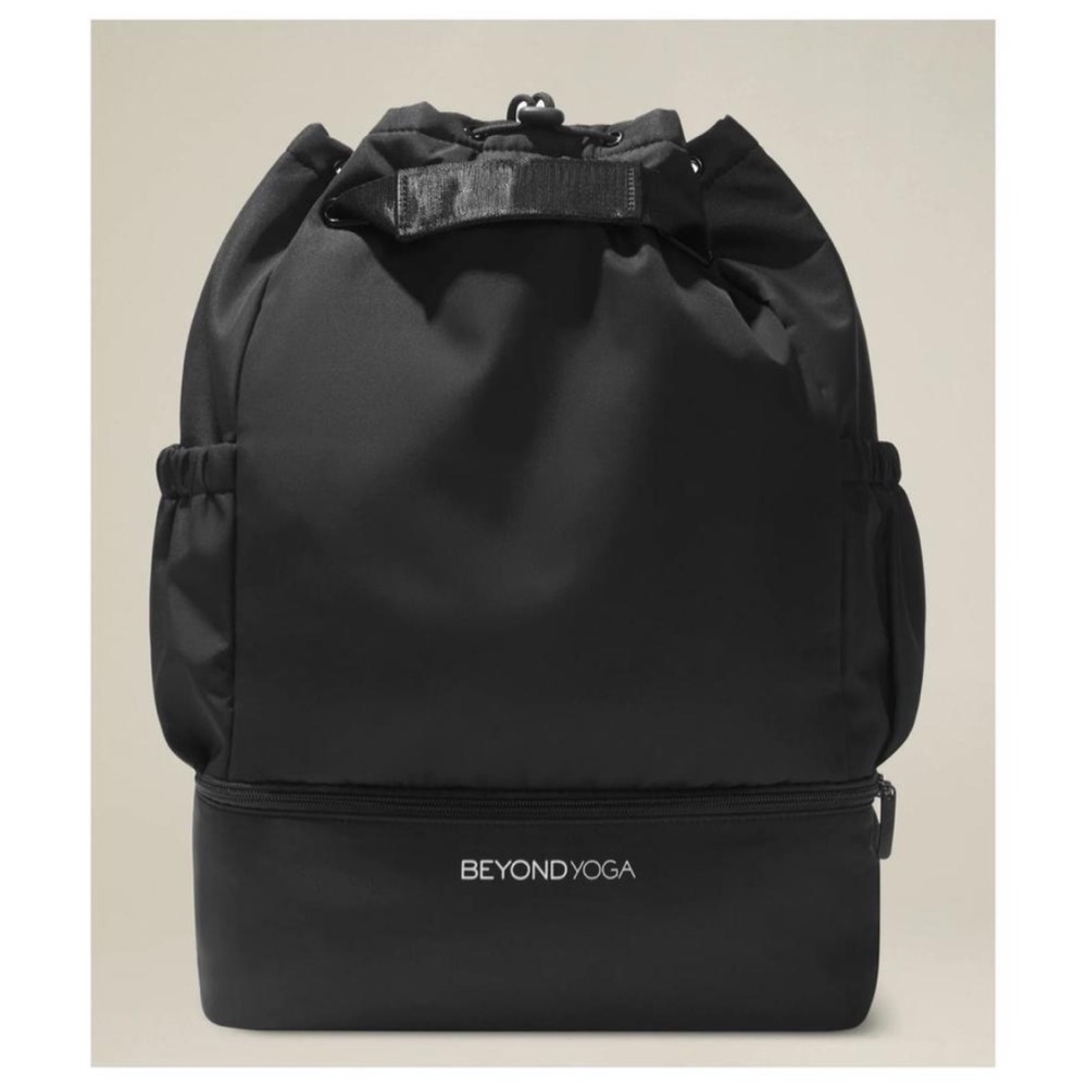 Beyond Yoga Black Convertible Backpack Bag, BEYOND YOGA Convertible Gym Bag
